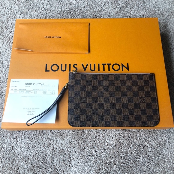 Louis Vuitton Handbags - Louis Vitton Neverfall Wristlet